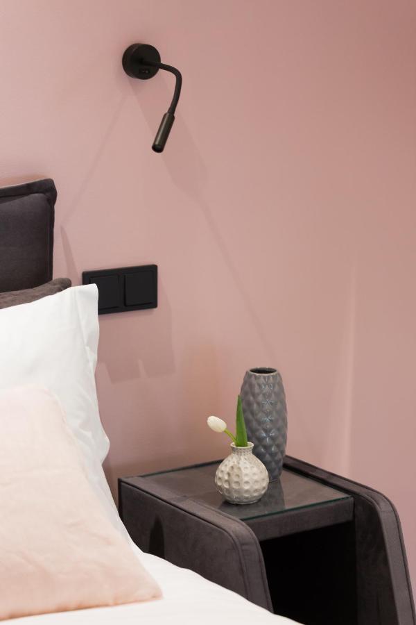 12 Reasons Why Metaxourgeio Aparthotel Атина Екстериор снимка