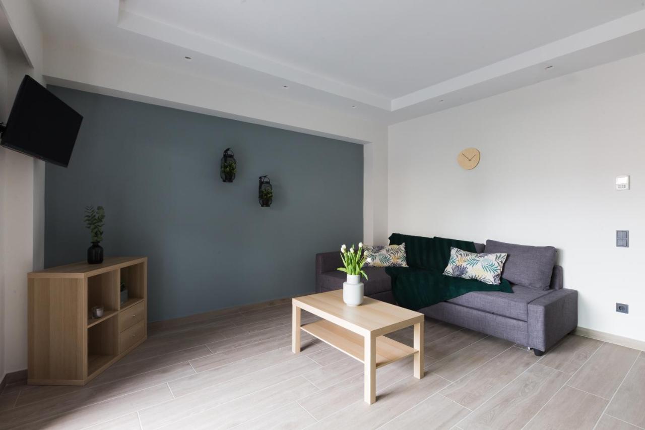 12 Reasons Why Metaxourgeio Aparthotel Атина Екстериор снимка