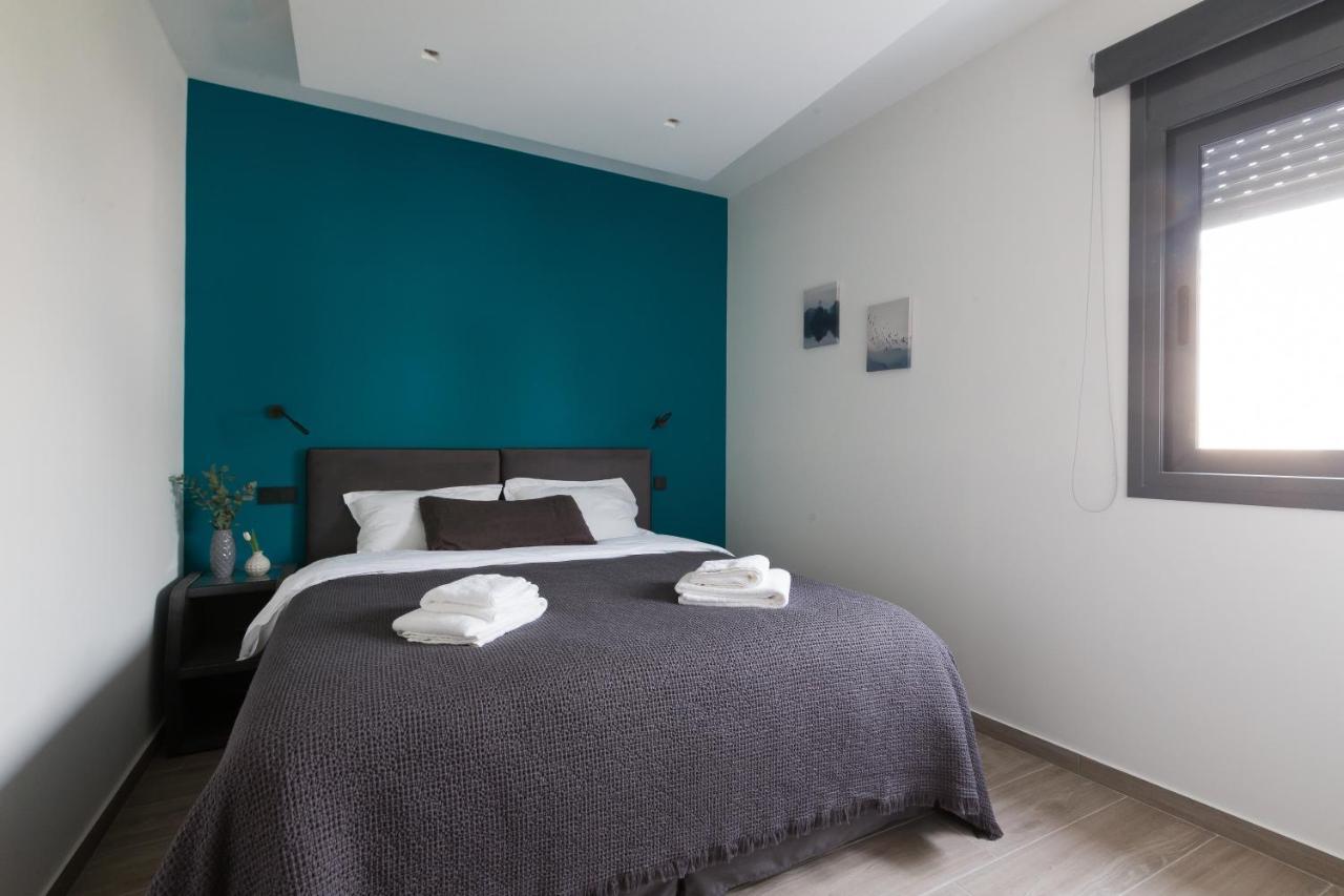 12 Reasons Why Metaxourgeio Aparthotel Атина Екстериор снимка