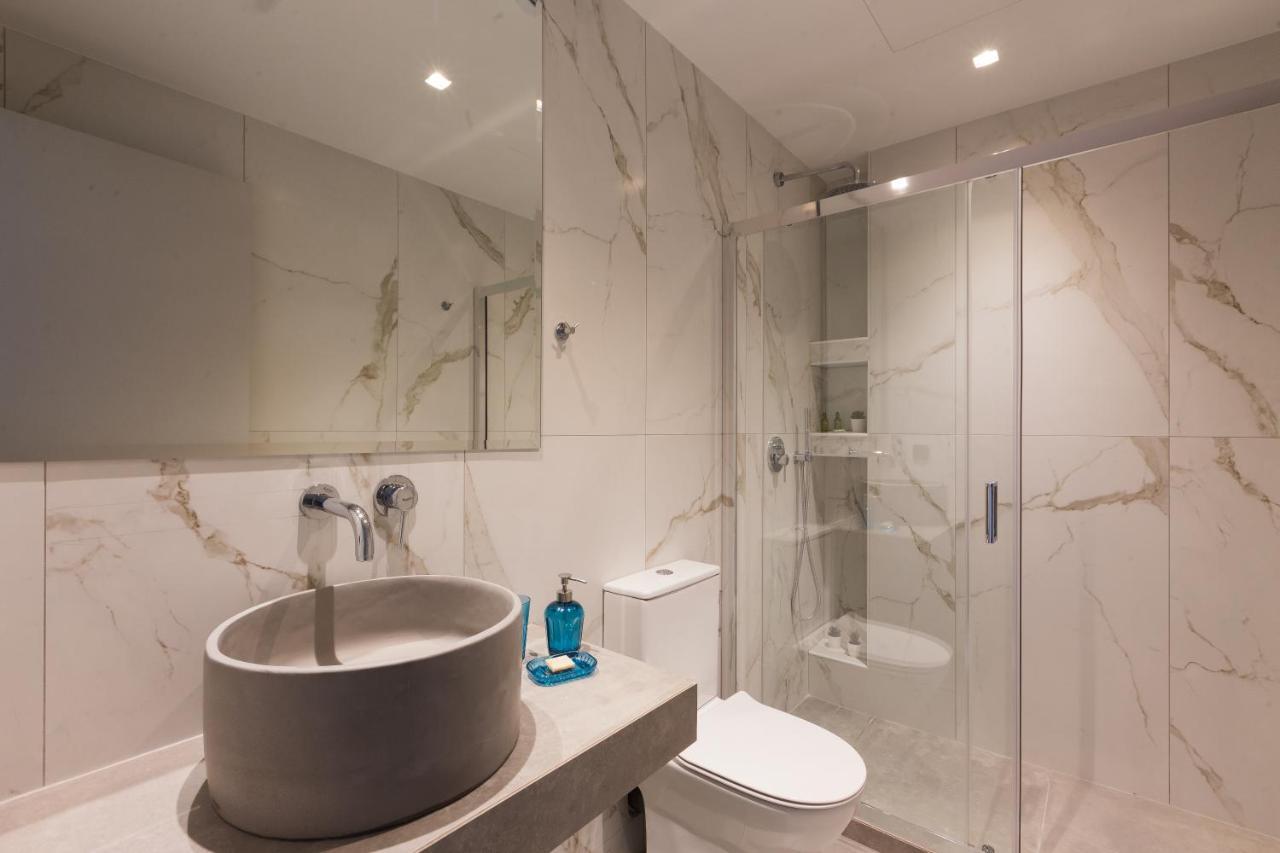 12 Reasons Why Metaxourgeio Aparthotel Атина Екстериор снимка